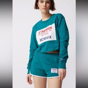 Champion UO Exclusive Heritage Long Sleeve Cropped Tee NWT